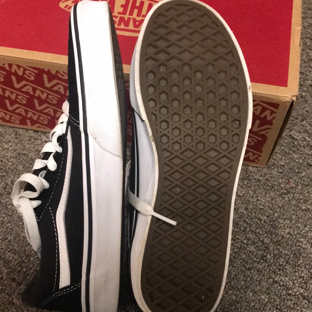 Vans - Picture 3 of 3